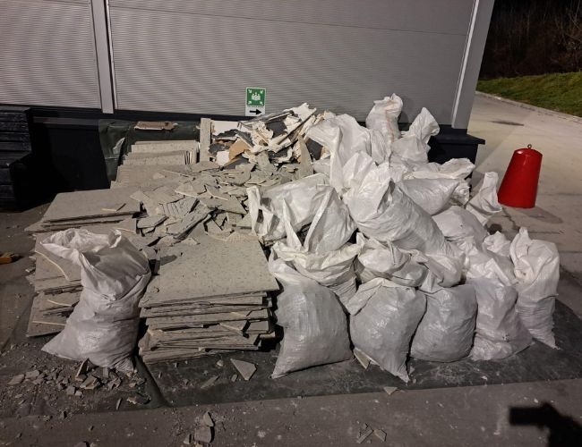 Car mobila veche moloz ieftin