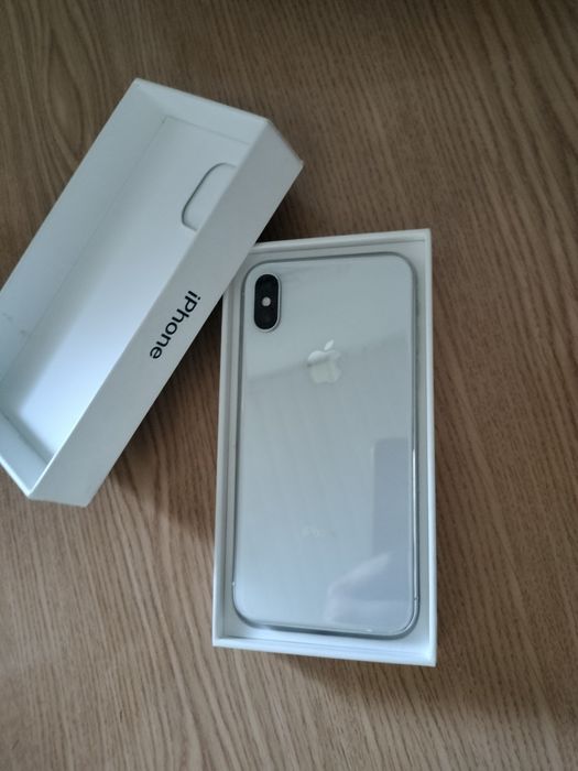 Vând iPhone x 256gb