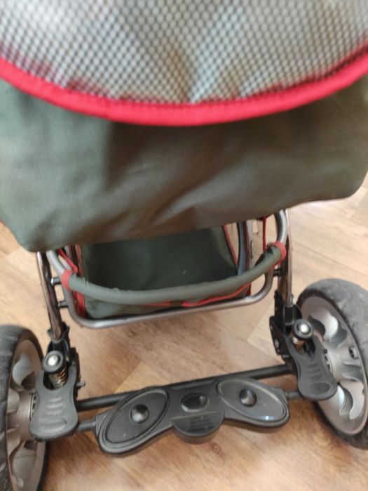 Коляска б/у в хорошем состоянии