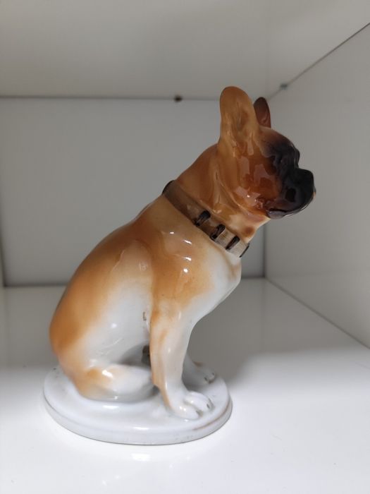 Статуэтка собаки