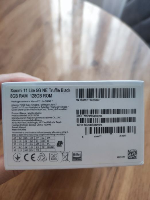 Телефоны сотовые