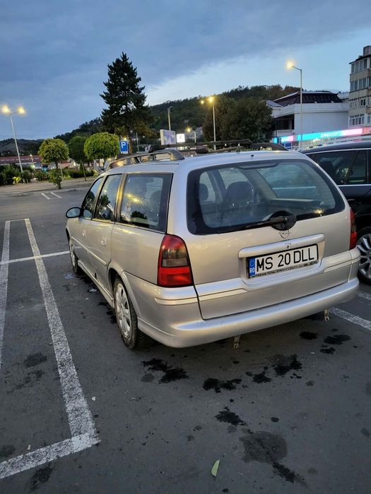Opel Vectra b 1.8 benzina an 2000