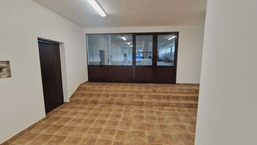 Дава се под наем Склад в Своге - 1300 кв.м за 2295 € - Снимка #2