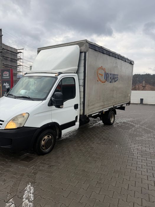 Vând iveco daily