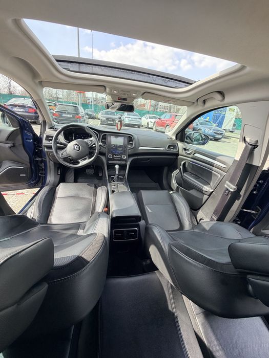 Renault Megane 4 (2019) INTENS • 1.3 TCe 160 CP • BOSE • TRAPĂ •  MASAJ