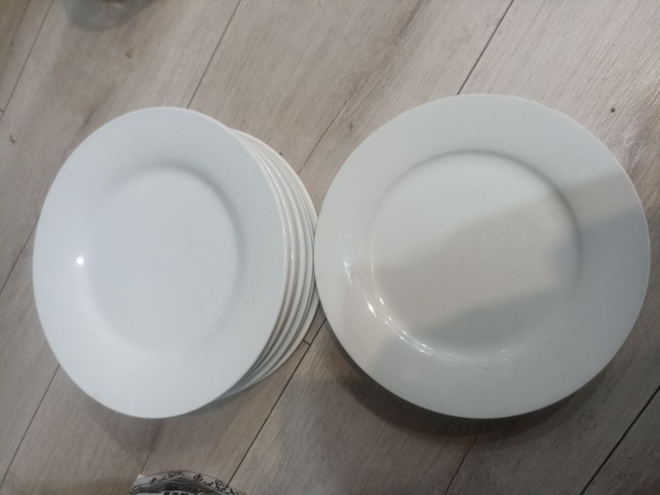 Тарелки 50 штук, хрусталь  Юг