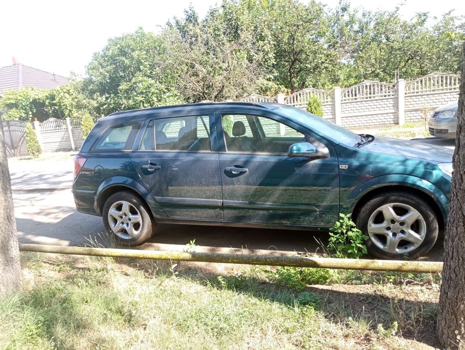 Se vinde Opel astra H 1.6 benzina