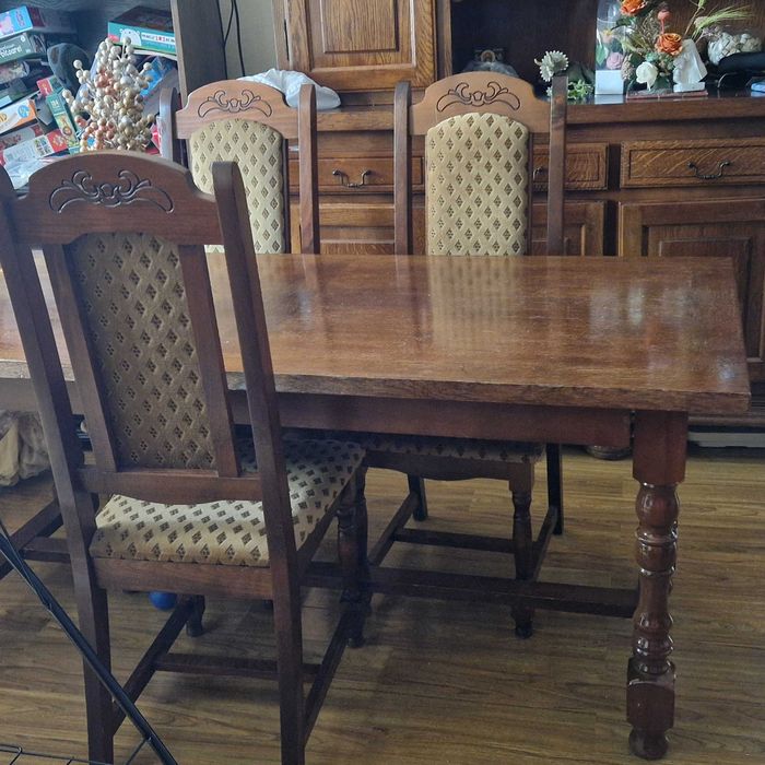 Masa frumoasa de sufragerie si dining