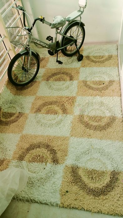 Ковер б/у для балкона или дачи