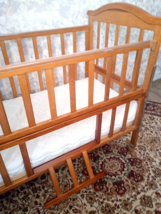 Кроватка детская
