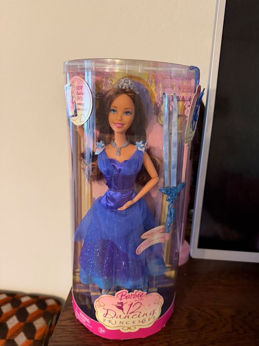 Barbie Courtney 12 Dancing Princesses