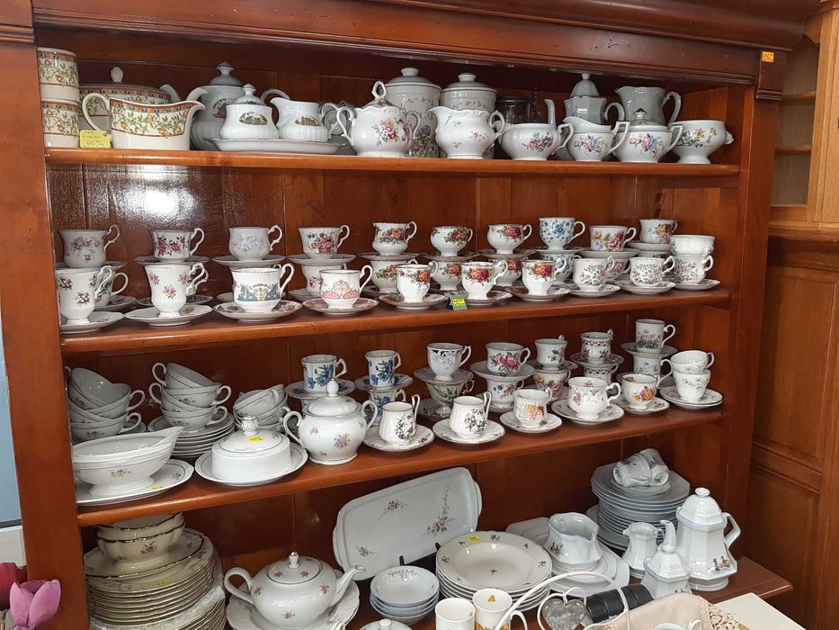 Порцеланови чаши