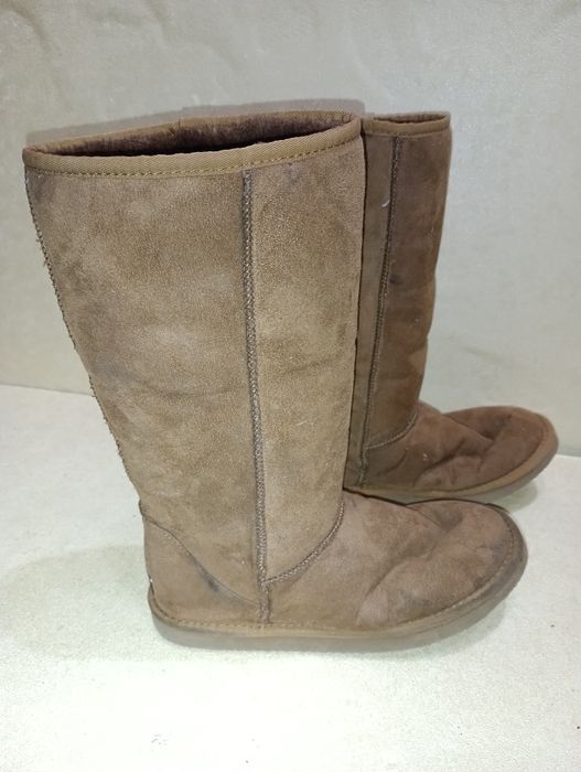 UGG кожени ботуши N39,5- 25 лв
