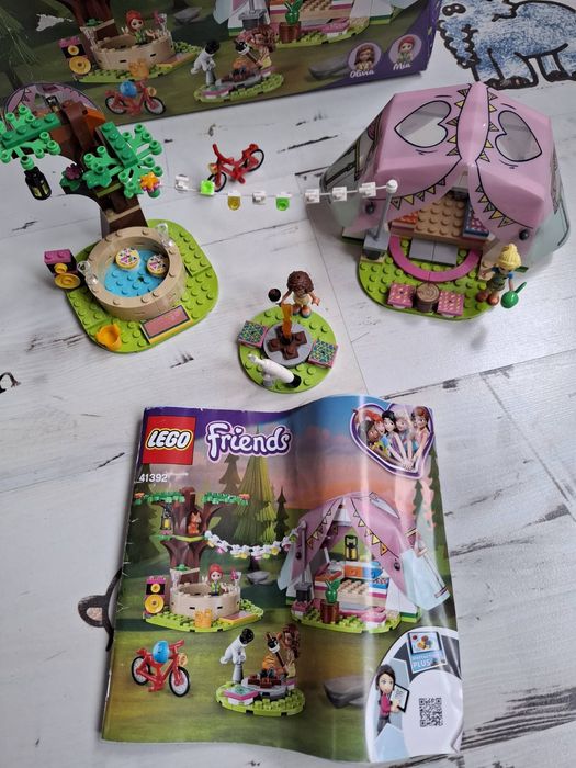 LEGO - Луксозен къмпинг сред природата