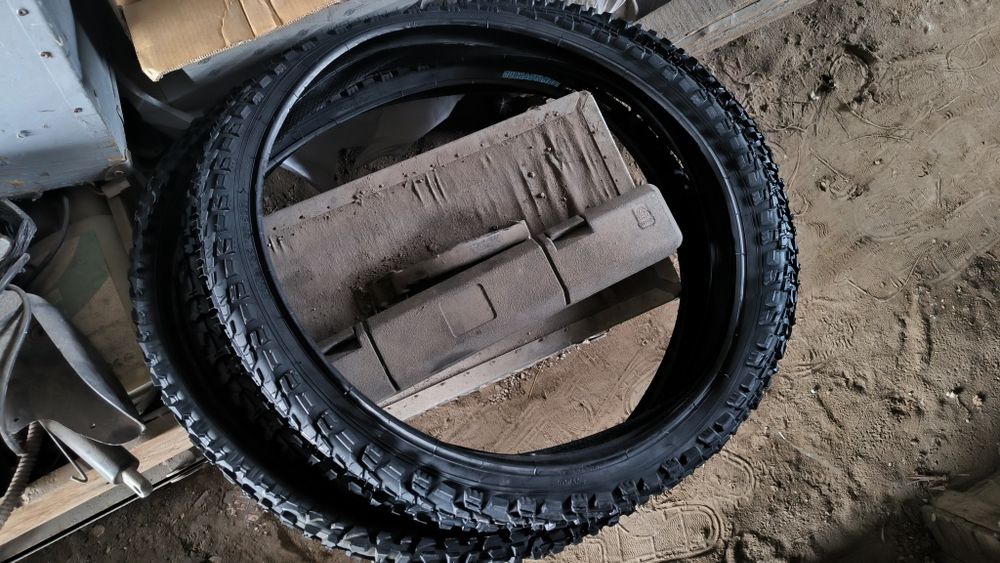 Срочно продам покрышки 20,24,26