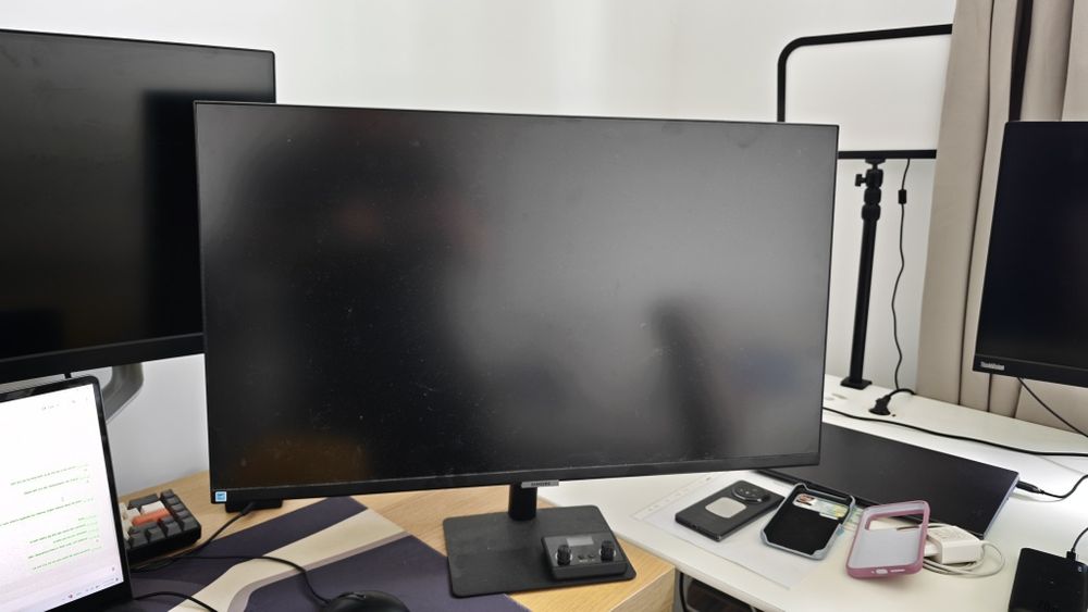 Monitor Samsung S7 Viewfinity  32" 4K UHD Full Box, impecabil