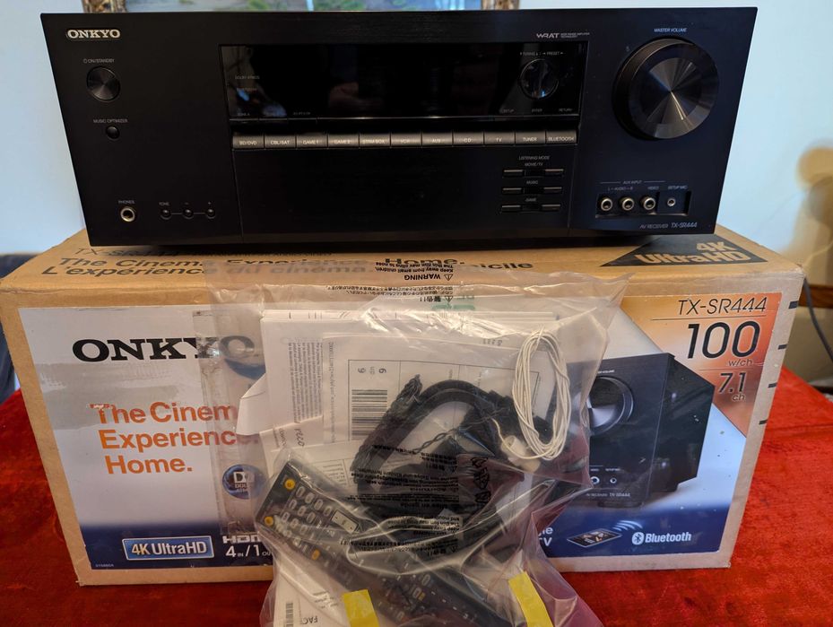 Receiver 4K UHD Dolby Atmos Onkyo TX-SR444