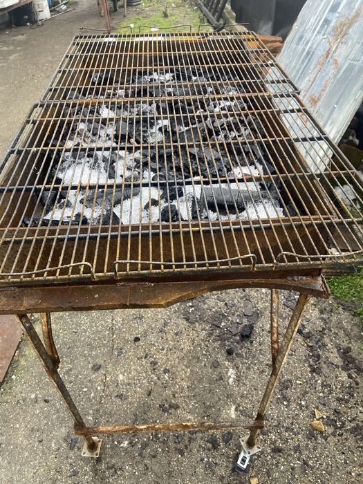 Vand gratar mare pe rotii