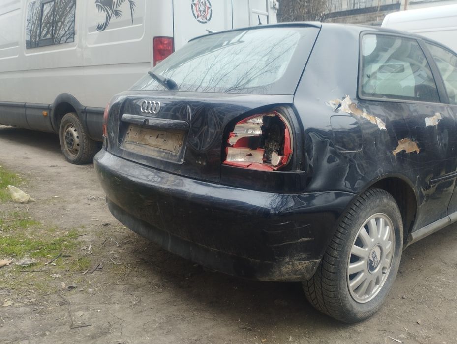 Ауди А3 бензин продава се само на части