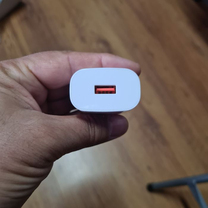 Адаптер за бързо зареждане 3a,18w,1usb