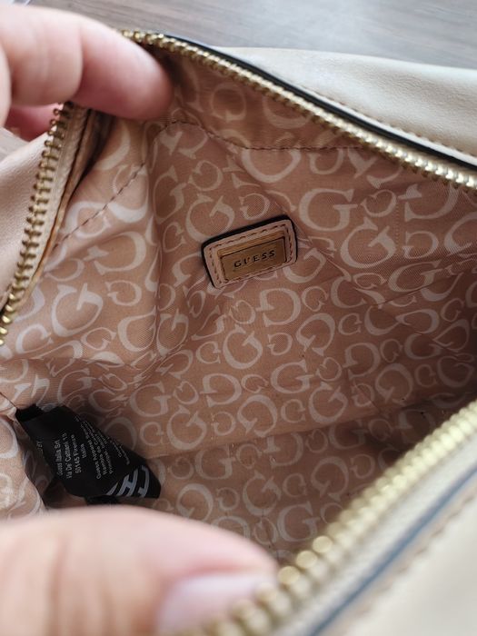 Дамска чанта Guess