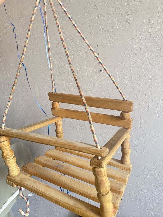 Качели для детишек 1-3 год продам