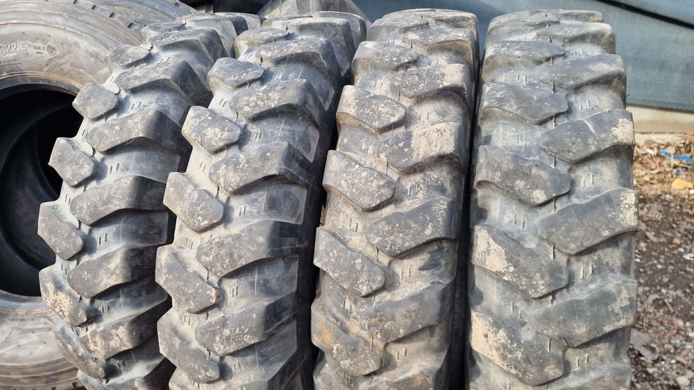 Anvelope excavator 9.00-20 marca Mitas, 14 ply