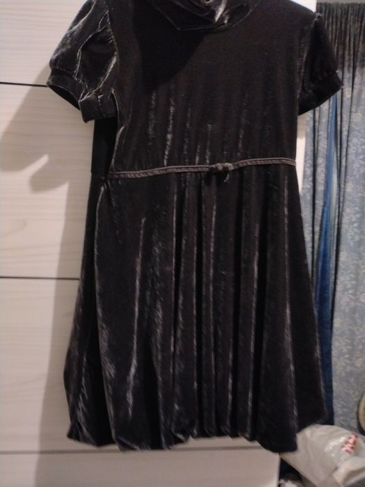 Rochie catifea gri stil balon noua neimbracata