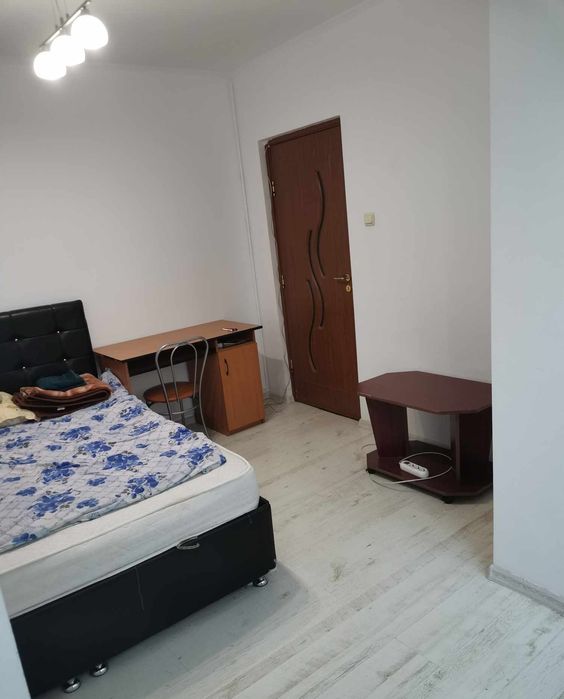 Cameră de închiriat