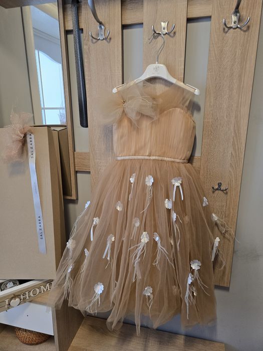 Рокля Salzarra и аксесоар за коса 122/128 см