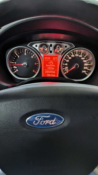 Vând Ford focus C-MAX facelift