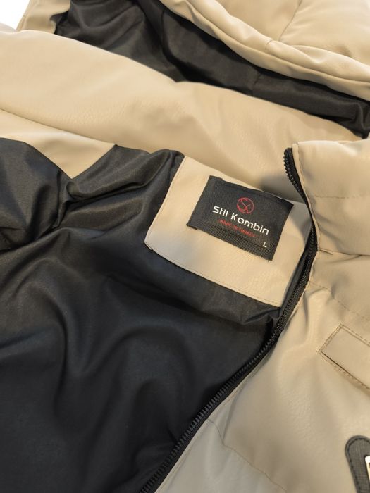 Ново бежово яке.