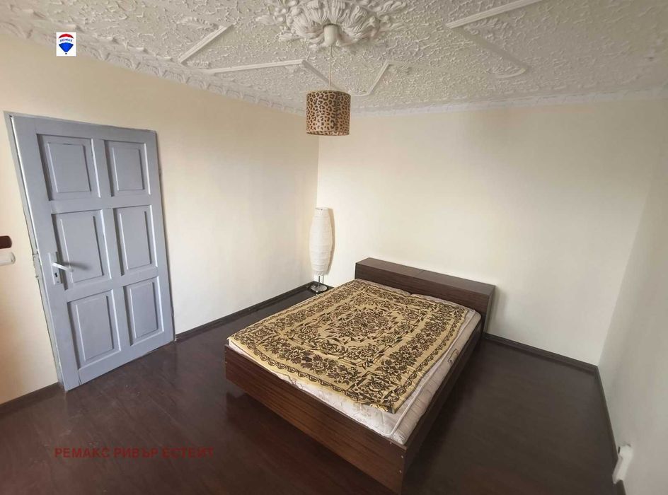 Четиристаен апартамент за продажба кв. Чародейка Юг