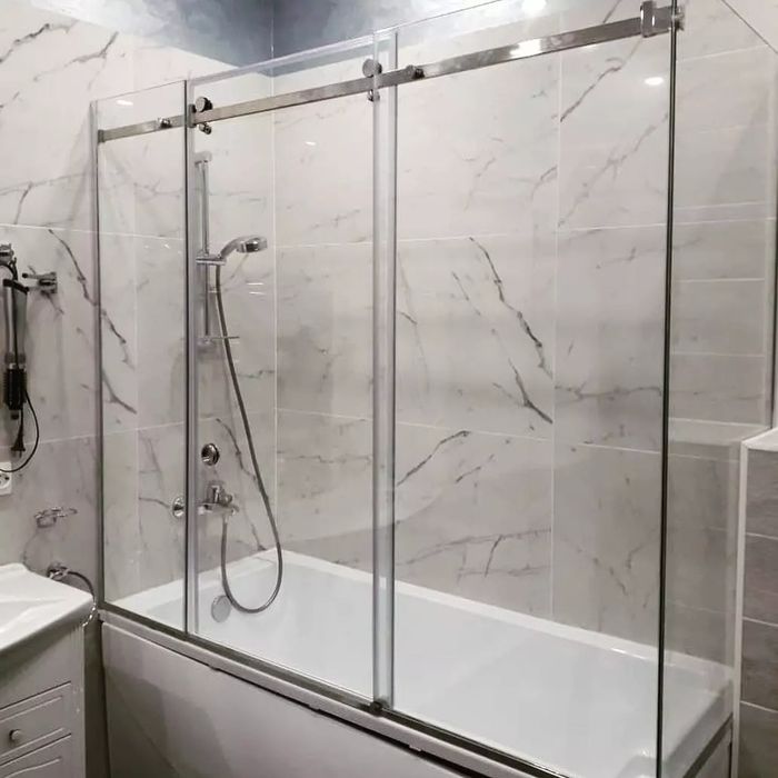 Душевые кабины и перегородки для ванн