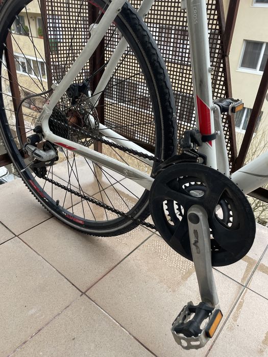 Bicicleta KROSS Evado 2.0 28”