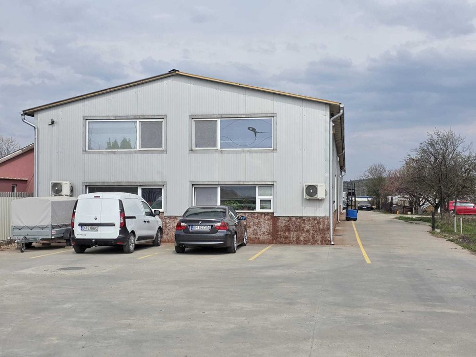 Hala de inchiriat - Oradea, Episcopia str. Santaului nr.27