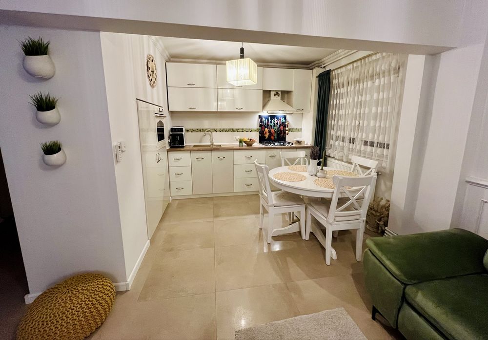 Vand apartament la cheie 4 camere , Micalaca