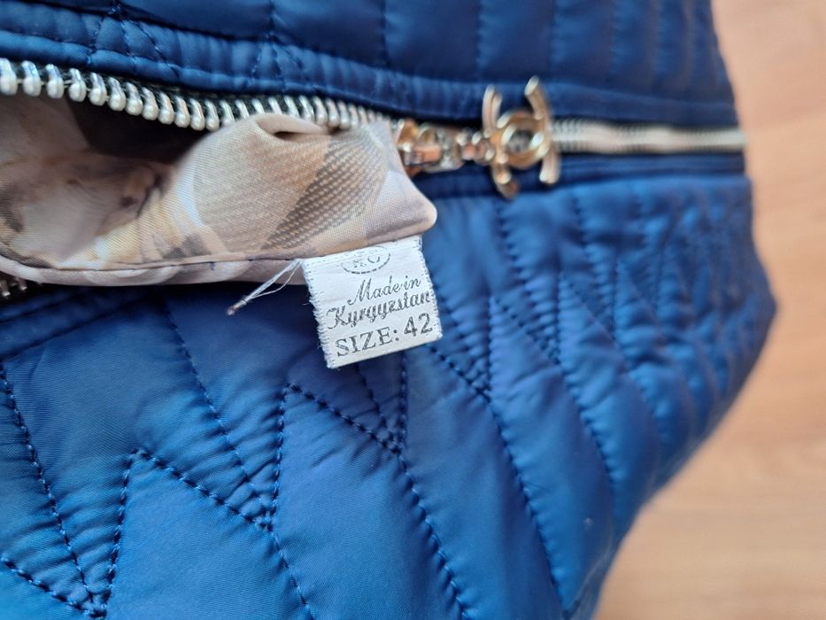 Продам верхние вещи б/у