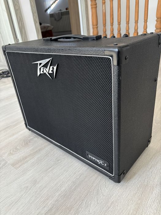Гитарный комбик peavey vypyr x1