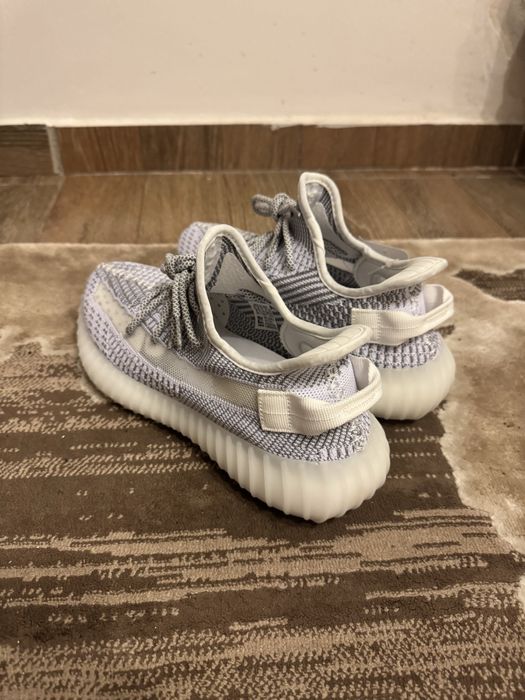 Yeezy 350 V2 Static