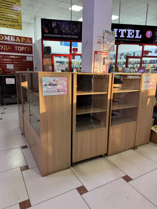 Витрина островок