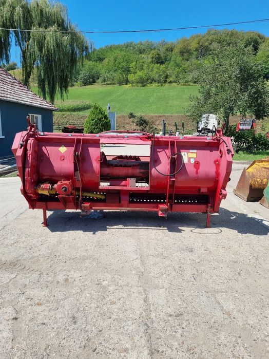 Schimb cu ingrasaminte/seminte/auto Heder semifân Combina siloz