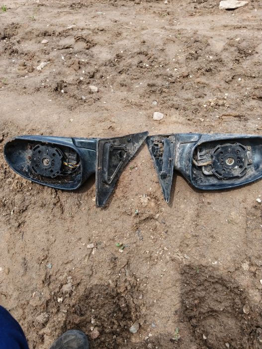 Продам боковые зеркала