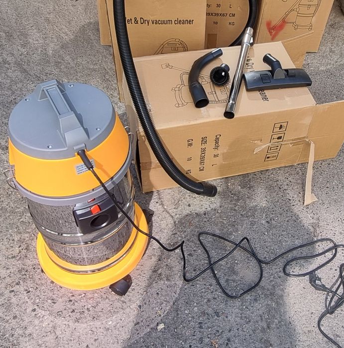 Пылесосы для автомойки или стройки