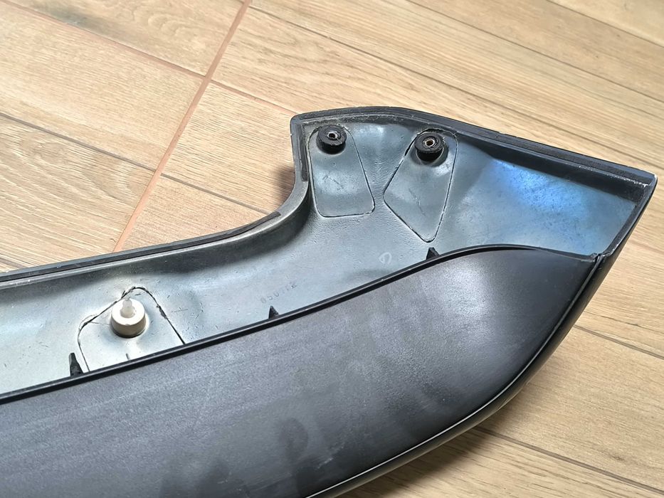Оригинален спойлер за Mazda 3