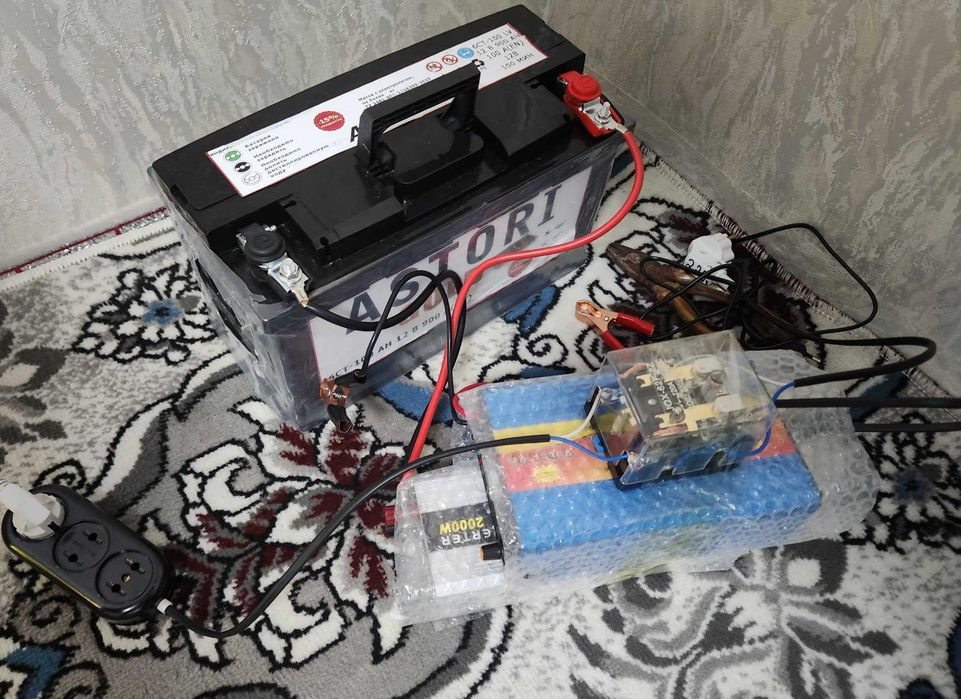 UPS ИБП 2000W источник бесперебойного питания юпс инвертор