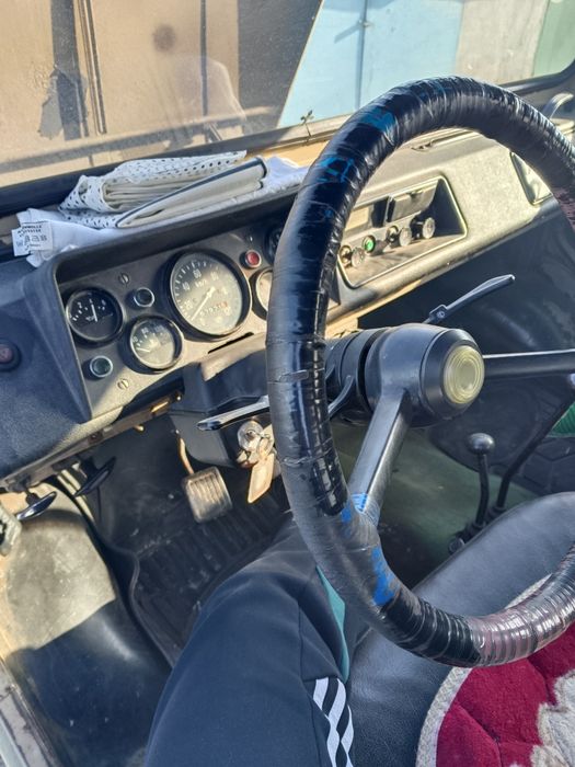 Продаю Машину ЛуАЗ