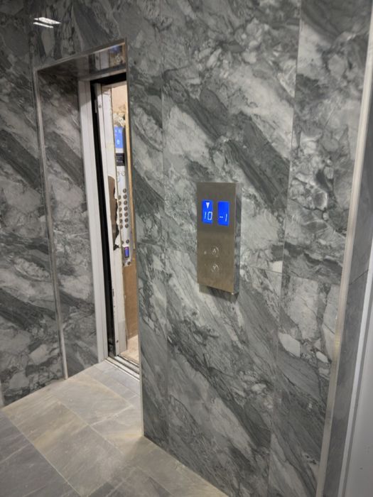 Продаётся 4- комнатная квартира в новостройке