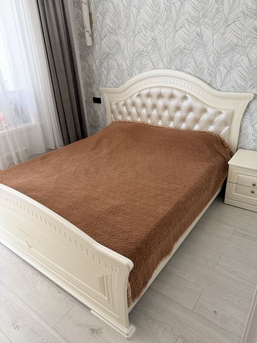 Прдам отличную двуспальную кровать