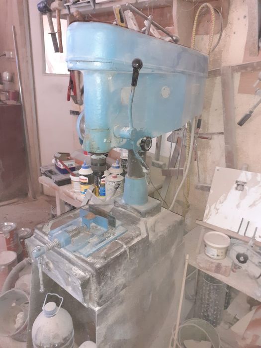 Bormașină de banc profesională / drill press, stare bună